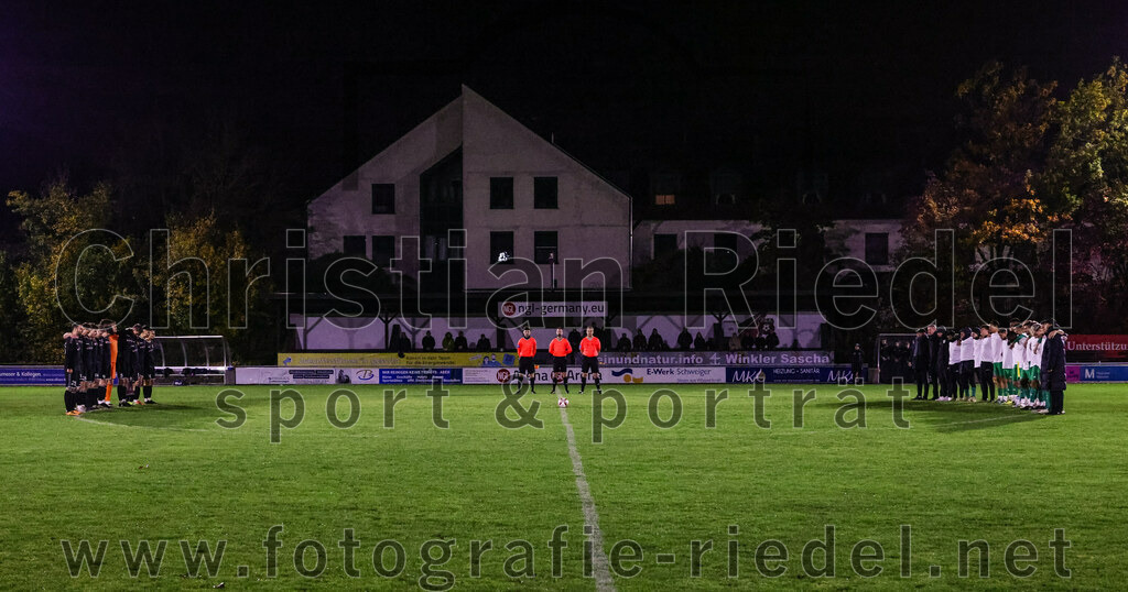 2023-11-03_007_FC_Schwaig_gegen_TuS_Holzkirchen | Oberding, Deutschland, 03.11.2023:
Fußball, Landesliga Südost 2023 / 2024, 19. Spieltag, FC Schwaig gegen TuS Holzkirchen, Endergebnis: 4:1

Foto: Christian Riedel / fotografie-riedel.net