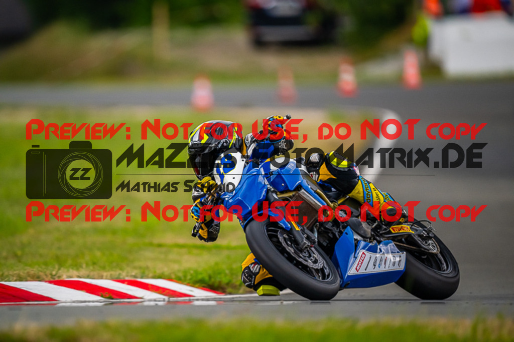 MaZZes_Fotomatrix_20230721_6007705_5147 | TWIN CUP