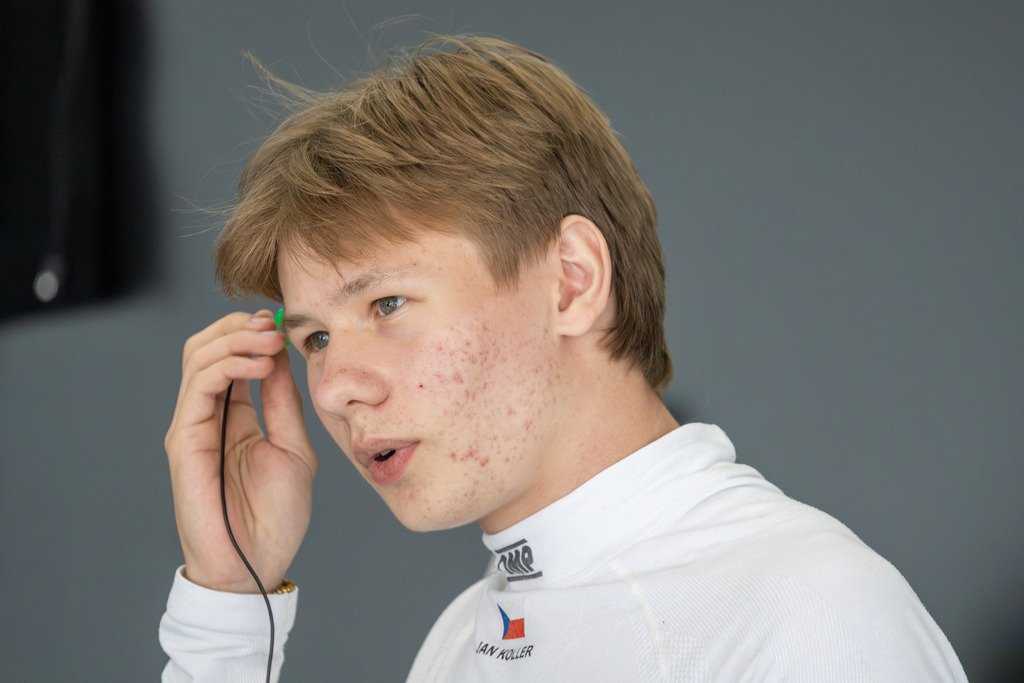 Euroformular Open 2026 am Hockenheimring | Euroformular Open 2026 am Hockenheimring***Jan Koller (Tschechien), Motopark, macht sich bereit für das Rennen - Realisiert mit Pictrs.com