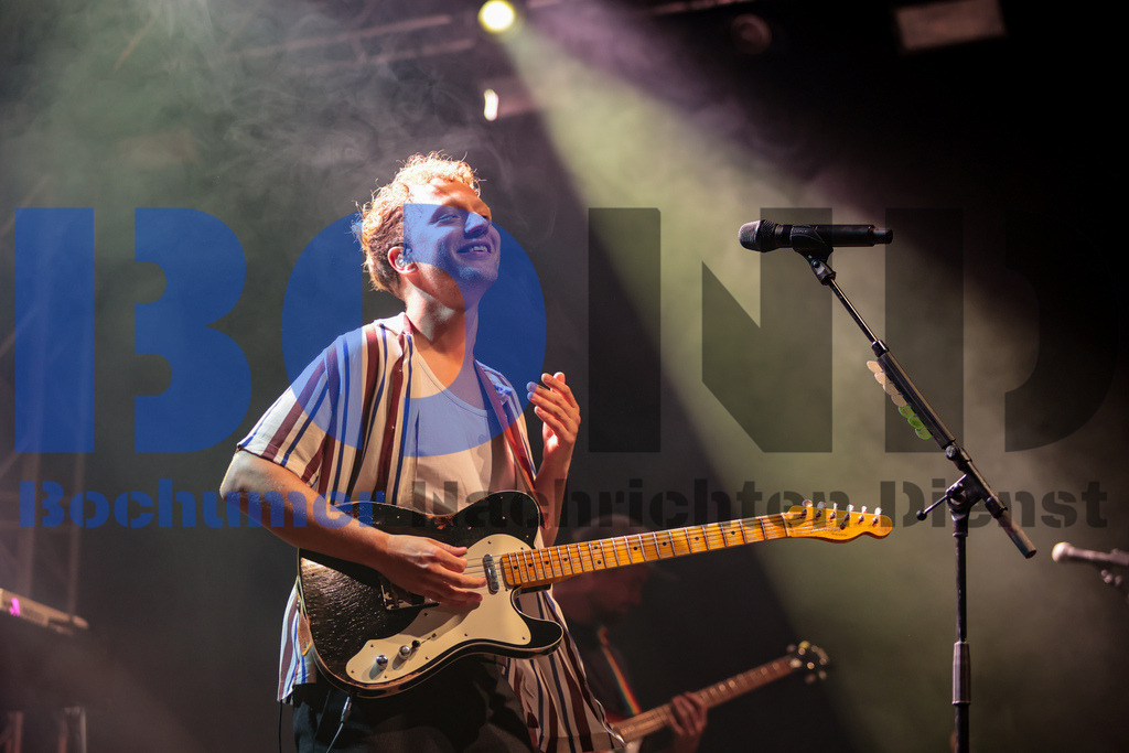 Zeltfestival Ruhr 2024 - Joris  {date} -  | {headline}(Foto: Sebastian Sendlak / BOND) - Realisiert mit Pictrs.com