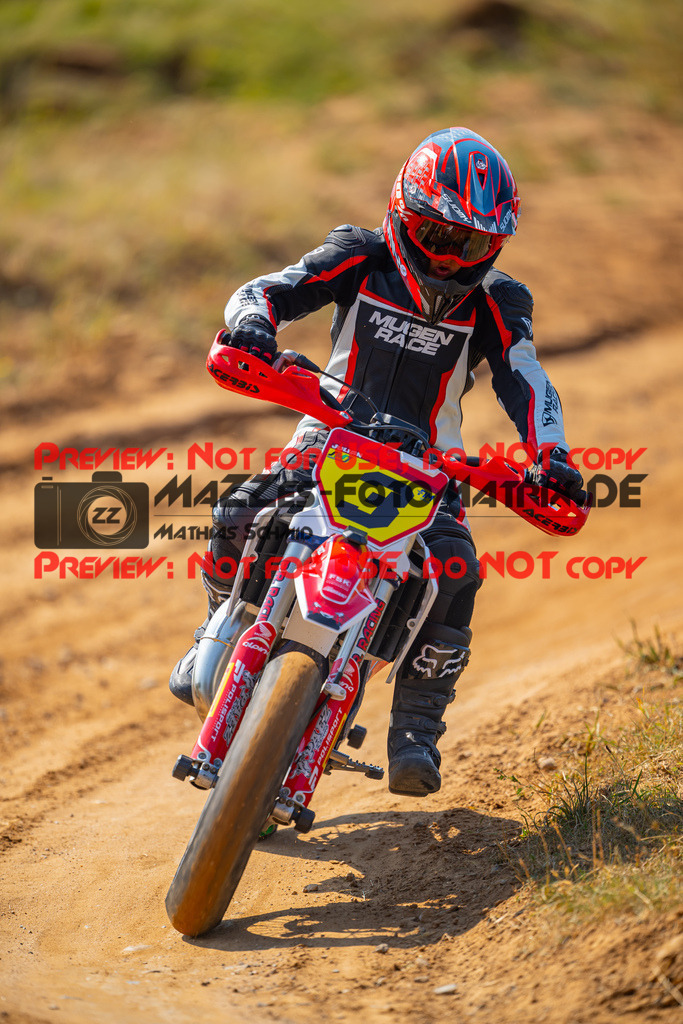 MaZZes-Fotomatrix-20260815-605091 | ROOKIES