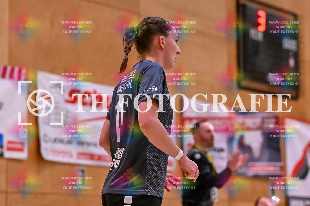 GER, SG Maulburg/Steinen - HB Kinzigtal, Handball, Suedbadenliga, 22. Spieltag, Saison 2023/2024, 27.04.2024 | Carina Schmid (HB Kinzigtal, #11)

GER, SG Maulburg/Steinen - HB Kinzigtal, Handball, Suedbadenliga, 22. Spieltag, Saison 2023/2024, 27.04.2024

Foto: TH Fotografie/Thomas Hess