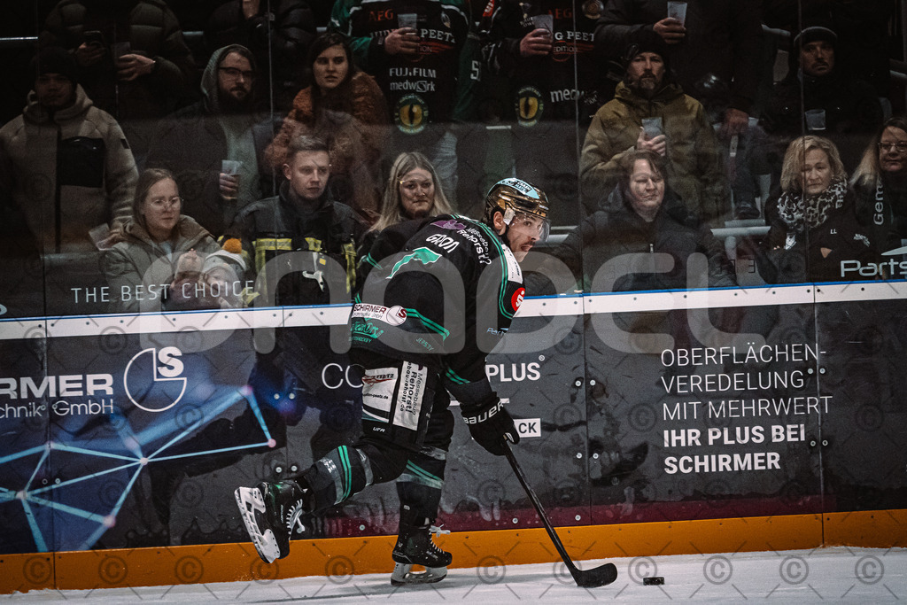 Alligators_vs_Lindau_21_12_2025-109 | Höchstadt Alligators Fotogalerie: Eishockey-Action aus Franken. Professionelle Spielfotos, Portraits & Stadionbilder zum Download. Jetzt entdecken! - Realisiert mit Pictrs.com