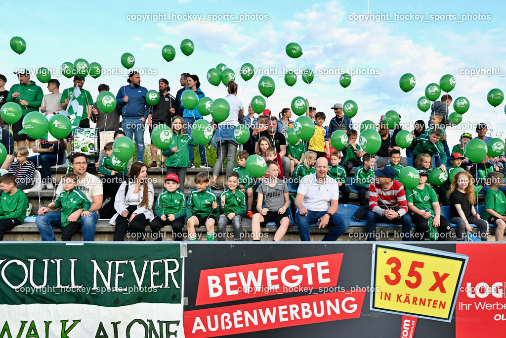 SV Feldkirchen vs. Atus Ferlach 5.5.2023 | Luftballon Aktion SV Feldkirchen, SV Feldkirchen Fans