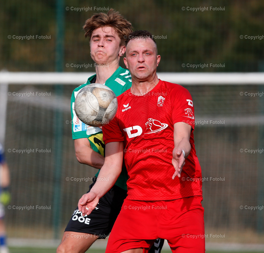 A_LUI_080325_12 | SPORT FUSSBALL REGIONALLIGA MITTE ASKOE OEDT -JUNGE WIKINGER RIED 08.03.IM BILD :  NENAD VIDACKOVIC (OEDT) UND  (RIED FOTO:FOTOLUI