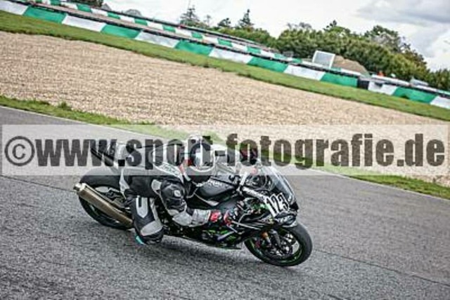 pube1084 | Professionelle Fotos von Sportveranstaltungen, aber auch Hochzeiten und anderen Events. - Realisiert mit Pictrs.com