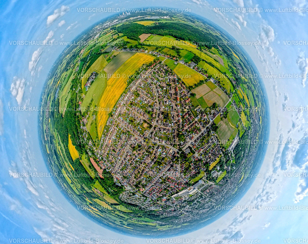 Hamm250600001WerriesMaximilianSiedlung_3-2 | Luftbild, Maximiliansiedlung mit nahezu unzähligen Pools, die bereit stehen für die kommenden Sommerferien, Maximiliansiedlung, Werrirs, Hamm, Nordrhein-Westfalen, Deutschland