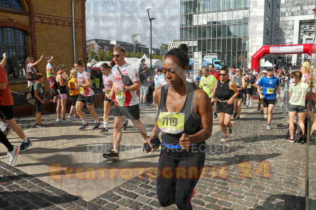 250920_1431_EX1_7330 | Sportfotografie im Rhein-Sieg Kreis, Köln, Bonn, NRW, Rheinland Pfalz, Hessen, etc. Unser Tätigkeitsfeld umfasst den Laufsport vom Volkslauf über den Marathon, Duathlon, Triathon bis zum Ultralauf wie Kölnpfad Ultra oder Schindertrail.