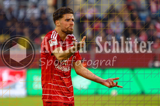 10.04.2026, GER, Fussball, Herren, 2. BL, Saison 2025/2026, Fortuna Düsseldorf - Holstein Kiel | Anouar El Azzouzi (Fortuna Düsseldorf) gestikuliert, Gestik 