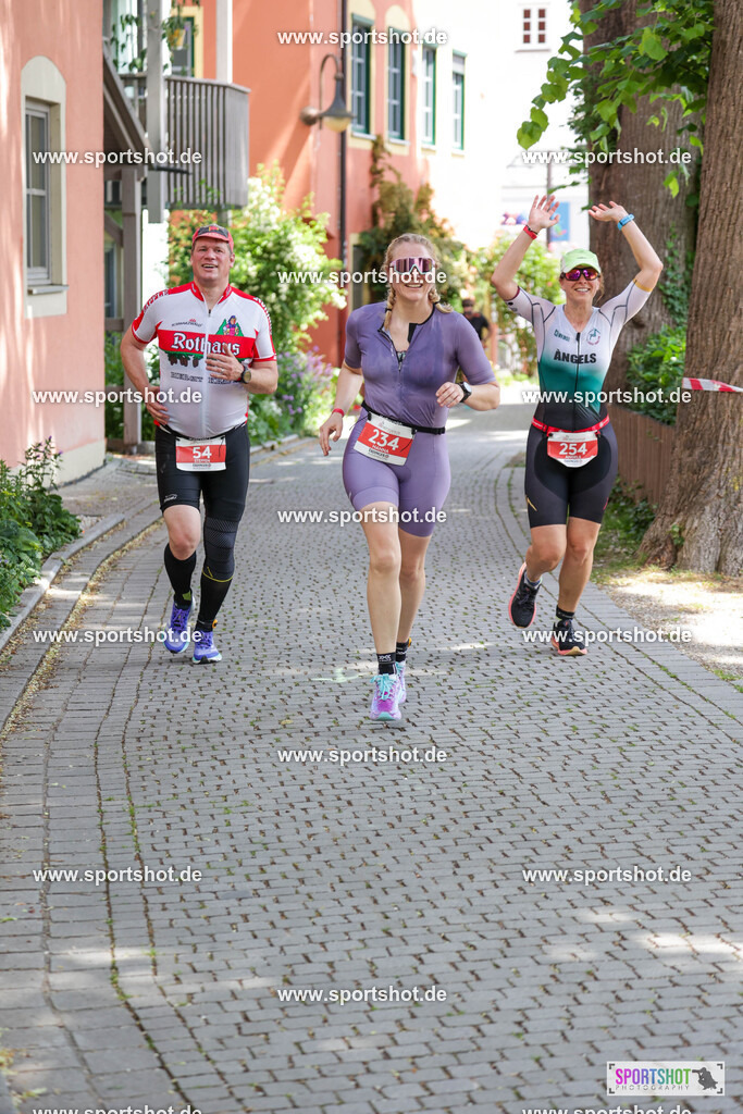 KSZ_8146 | Stadttriathlon Erding 2025. #yourpictrs #sportshot_your_pictrs @Sportshotphotography #stadttriathlonerding Copyright: www.sportshot.de