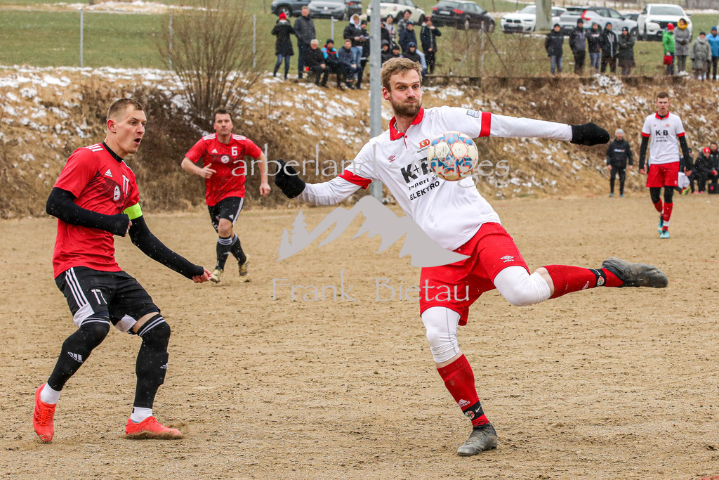 OE7A1021 | re. Matthias Niedermeier