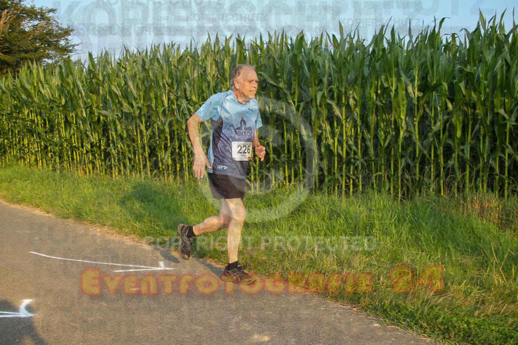 240802_1932_EV4_3836 | Sportfotografie im Rhein-Sieg Kreis, Köln, Bonn, NRW, Rheinland Pfalz, Hessen, etc. Unser Tätigkeitsfeld umfasst den Laufsport vom Volkslauf über den Marathon, Duathlon, Triathon bis zum Ultralauf wie Kölnpfad Ultra oder Schindertrail.