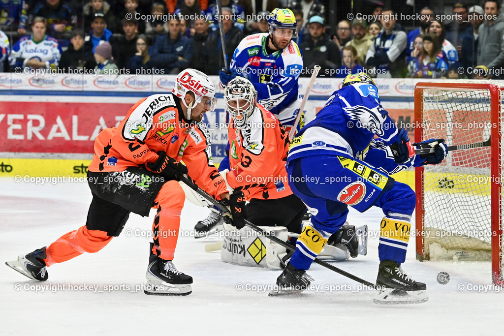 EC IDM Wärmepumpen VSV vs. Moser Medical Graz 99ers | #20 Nico Brunner Graz 99ers, #33 Maxime Lagacé Graz 99ers, #9 Alexander Rauchenwald EC VSV, EC IDM Wärmepumpen VSV vs. Moser Medical Graz 99ers, EC IDM WÄRMEPUMPEN VSV vs. MOSER MEDICAL GRAZ99ERS am 17.10.2025 in Villach (Stadthalle Villach), Austria, (Photo by Bernd Stefan)