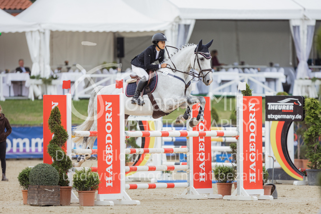 220731_BHO_BT_M1-Spr-141 | Deine schönsten Turniermomente als professionelle Fotos! Entdecke hochwertige Pferdesport-Fotografie im Online-Shop. Jetzt Fotos finden & bestellen!