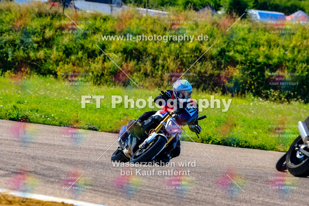 057-2346 | Hier findet Ihr Bilder von Touristenfahrten auf der Nürburgring Nordschleife oder von anderen Veranstaltungen die ich besucht habe. Viel Spass beim Durch Schauen 