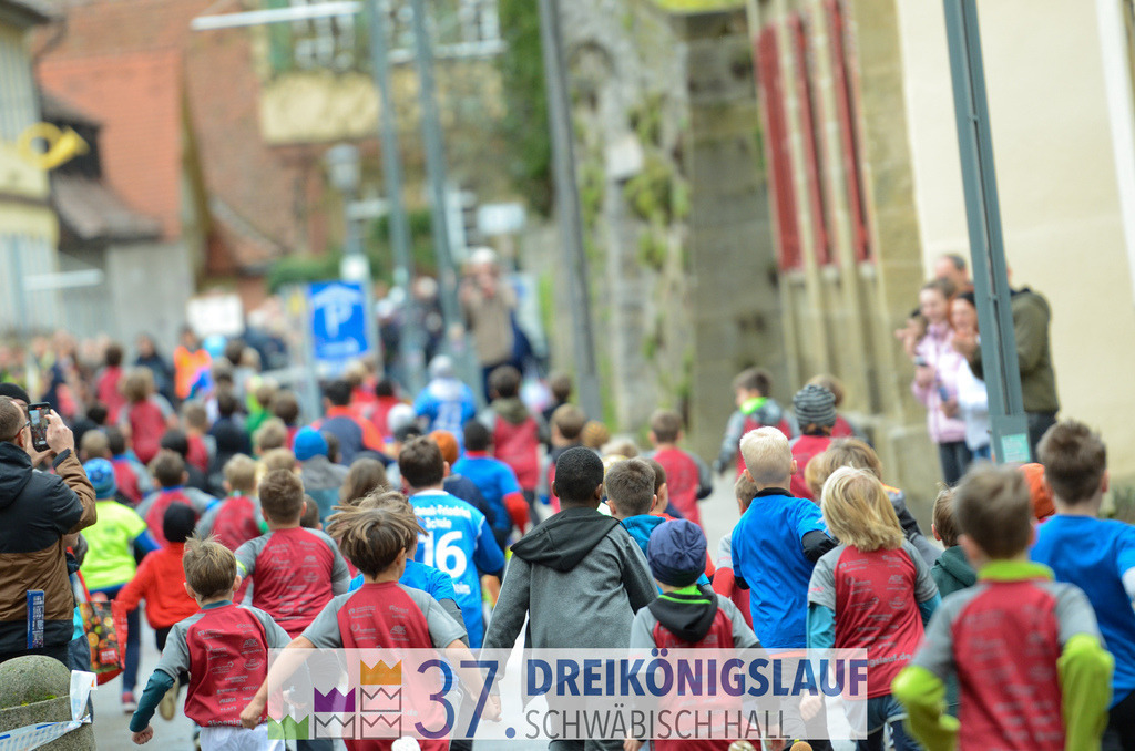 AOK JuniorCup 400m | 3Koenigslauf 2023 - Realisiert mit Pictrs.com