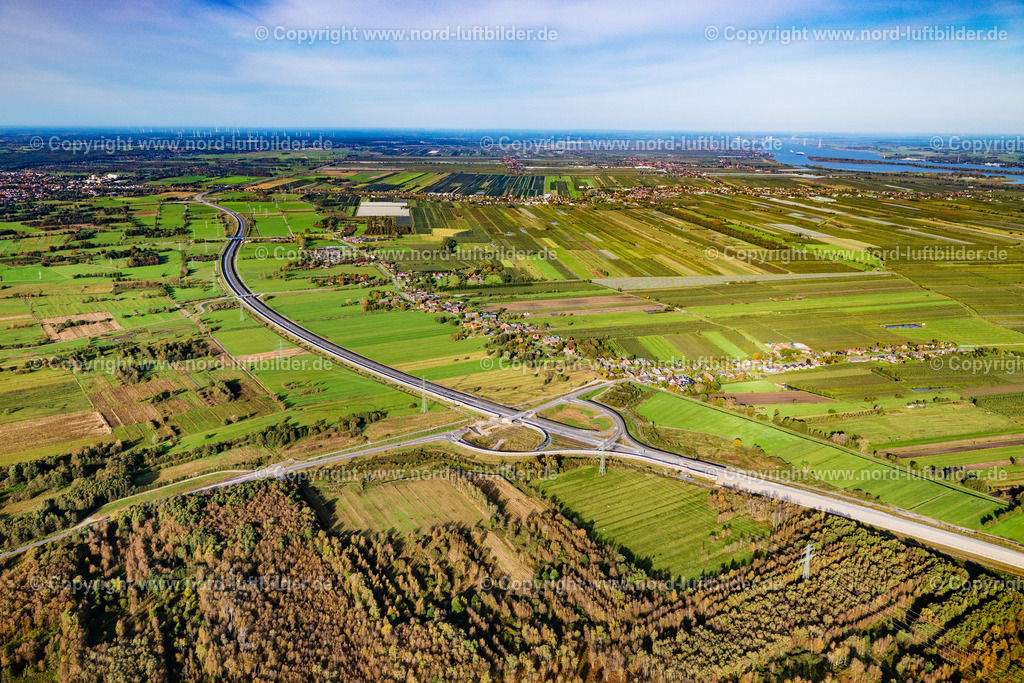 Hamburg_Neu_Wulmstorf_Autobahnbaustelle_A26__ELS_2505121024 | NEU WULMSTORF 12.10.2024 Baustelle zum Neubau am Autobahn- Streckenverlauf der BAB Abfahrt A26 in Neu Wulmstorf im Bundesland Niedersachsen, Deutschland. Weiterführende Informationen bei: DEGES Deutsche Einheit Fernstraßenplanungs- und -bau GmbH,  Landkreis Stade. // Construction site for new construction on the motorway route of the motorway exit A26 in Neu Wulmstorf in the state of Lower Saxony, Germany. Further information at: DEGES Deutsche Einheit Fernstrassenplanungs- und -bau GmbH,  Landkreis Stade. Foto: Martin Elsen