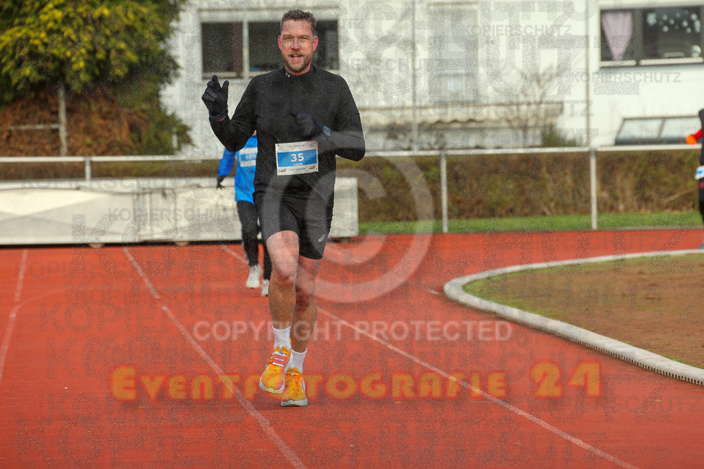 230129_1125_EX1_4884 | Sportfotografie im Rhein-Sieg Kreis, Köln, Bonn, NRW, Rheinland Pfalz, Hessen, etc. Unser Tätigkeitsfeld umfasst den Laufsport vom Volkslauf über den Marathon, Duathlon, Triathon bis zum Ultralauf wie Kölnpfad Ultra oder Schindertrail.