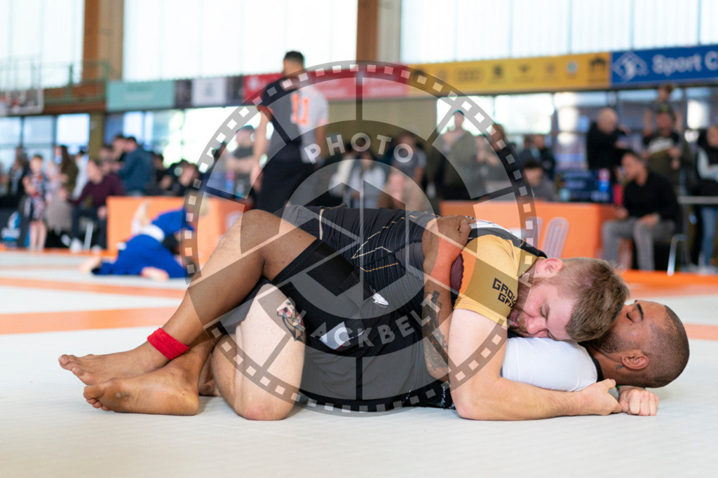 20240915PBB0096 | Athletes compete during the Grappling Industries’ grappling and Brazilian jiu-jitsu competition in Berlin, on September 15, 2024.