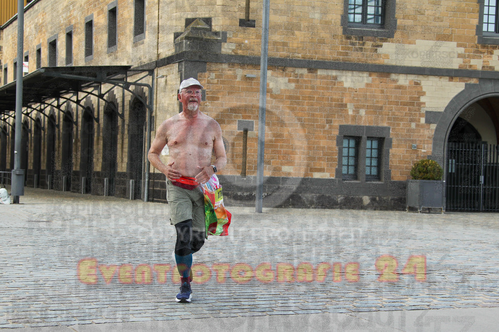 250920_1505_EV4_8086 | Sportfotografie im Rhein-Sieg Kreis, Köln, Bonn, NRW, Rheinland Pfalz, Hessen, etc. Unser Tätigkeitsfeld umfasst den Laufsport vom Volkslauf über den Marathon, Duathlon, Triathon bis zum Ultralauf wie Kölnpfad Ultra oder Schindertrail.