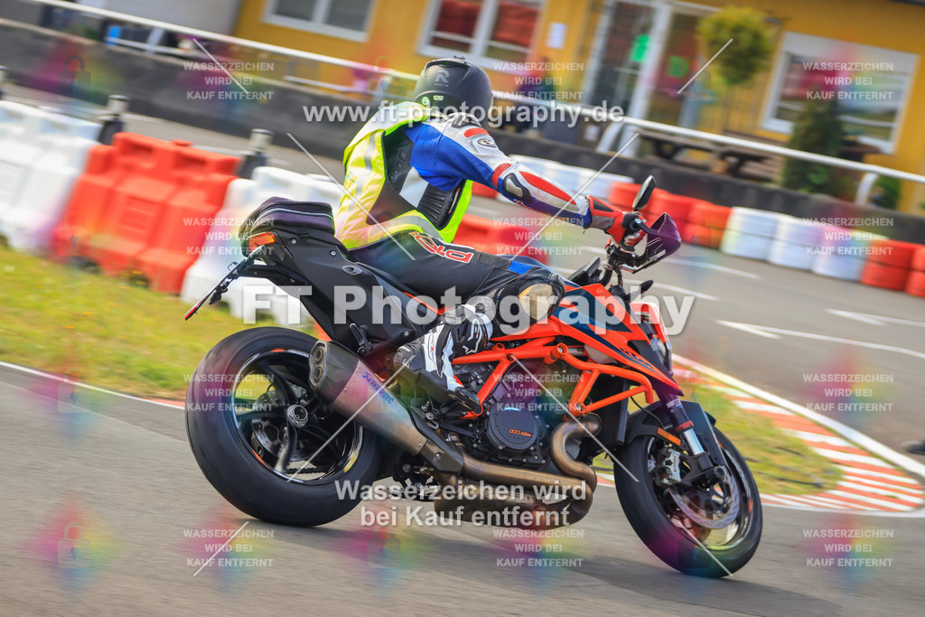 _DSK1898 | Hier findet Ihr Bilder von Touristenfahrten auf der Nürburgring Nordschleife oder von anderen Veranstaltungen die ich besucht habe. Viel Spass beim Durch Schauen 