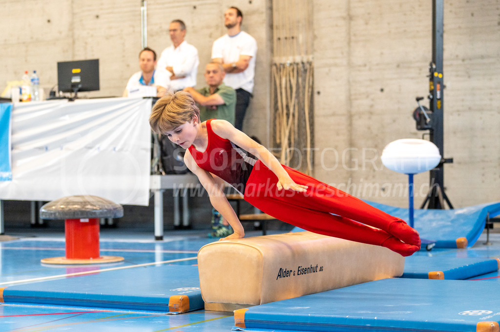 104. Zürcher Kunstturnertage Neftenbach - 15. May 2022 | 104. Zürcher Kunstturnertage Neftenbach
Turnhalle Ebni, Neftenbach
Programm 1 (P1)
Bild: Sportfotografie Markus Aeschimann | www.markus-aeschimann.ch - Realisiert mit Pictrs.com