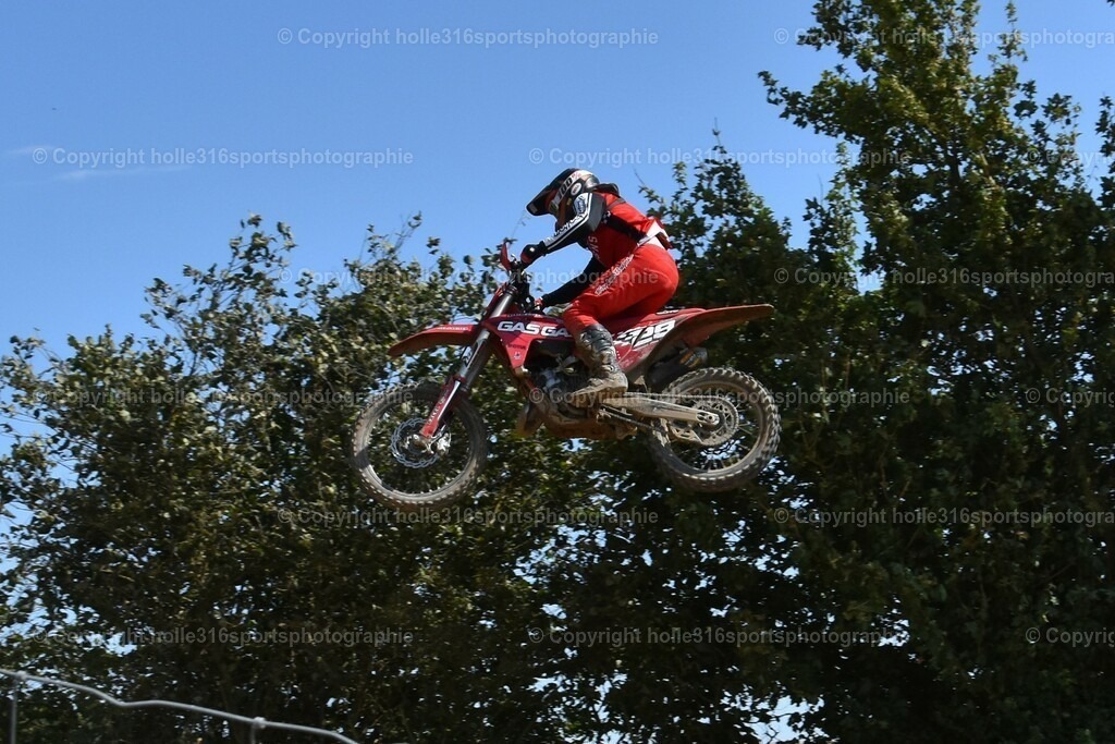 DSC_0044 (2) | Sportfotografie , Motorsport, Motoross, Reitsport, Mointainbike, Enduro,
Landschaft , Outdoor, Eventfotografie, Landschaft, Bilder online bestellen - Realisiert mit Pictrs.com