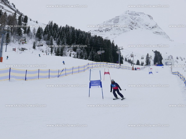 Alex(3) | Photos von der Skischule Warth - Realisiert mit Pictrs.com
