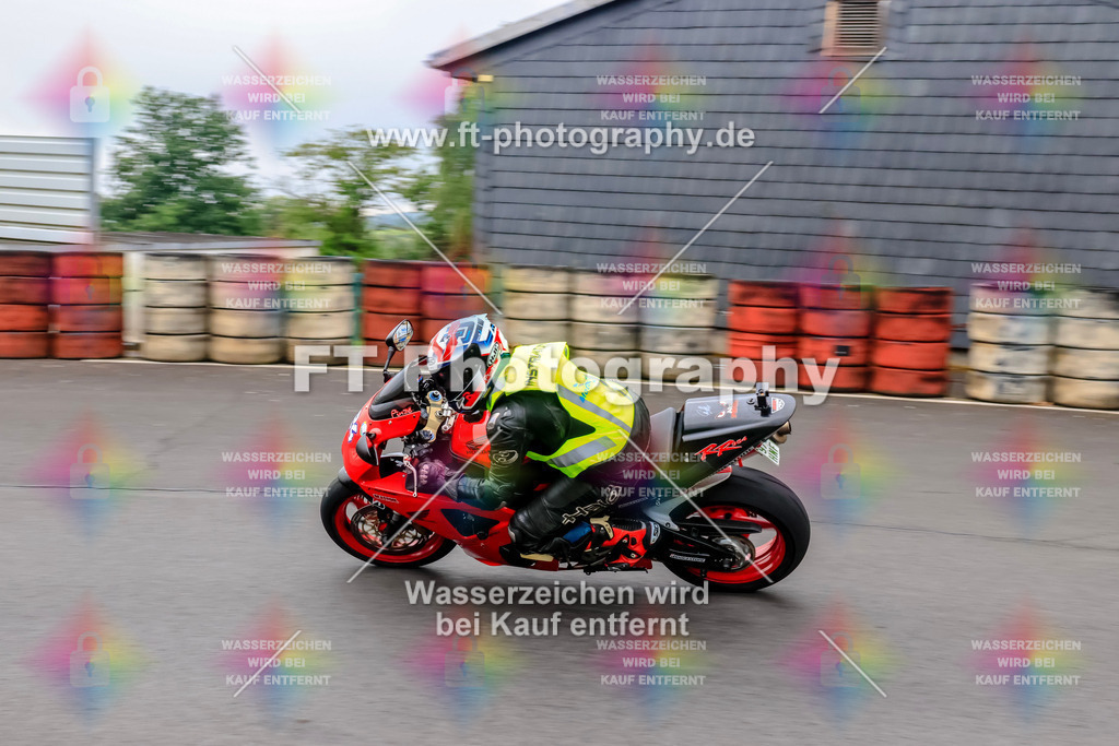 _TCM3036 | Hier findet Ihr Bilder von Touristenfahrten auf der Nürburgring Nordschleife oder von anderen Veranstaltungen die ich besucht habe. Viel Spass beim Durch Schauen 