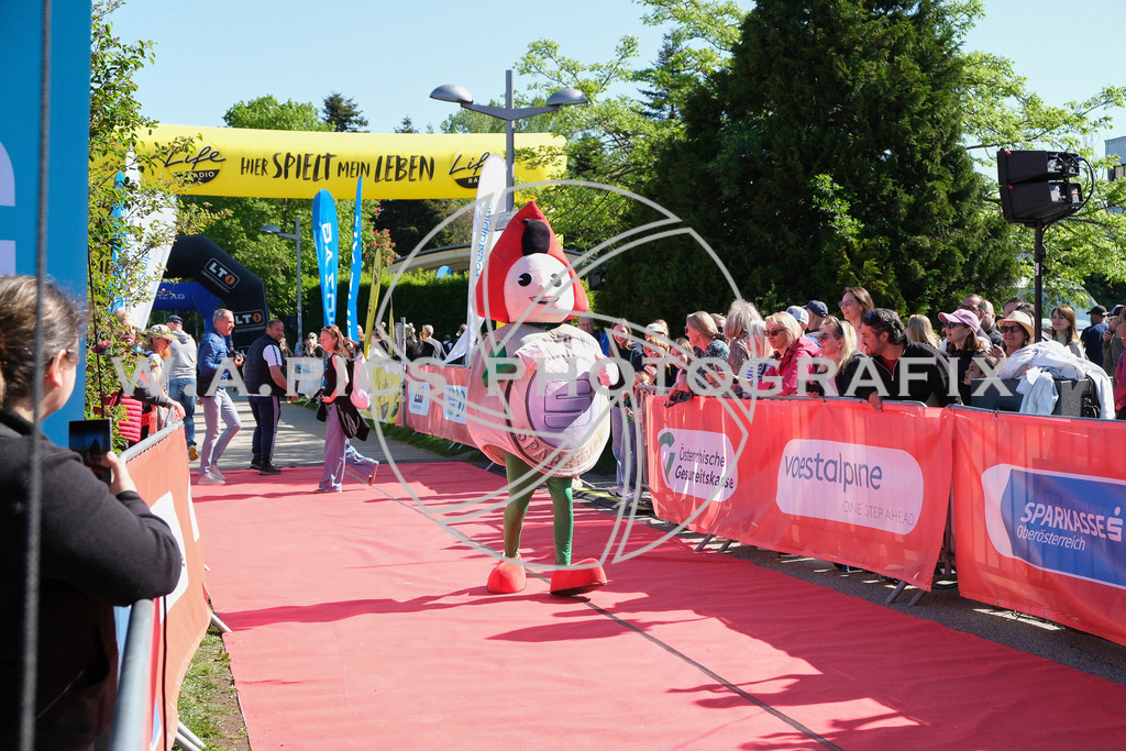 ..... | LINZ,AUSTRIA,27.April 25, Int. 3 Brückenlauf Linz  , Image shows: Photo: WAPICS / Michael Ring