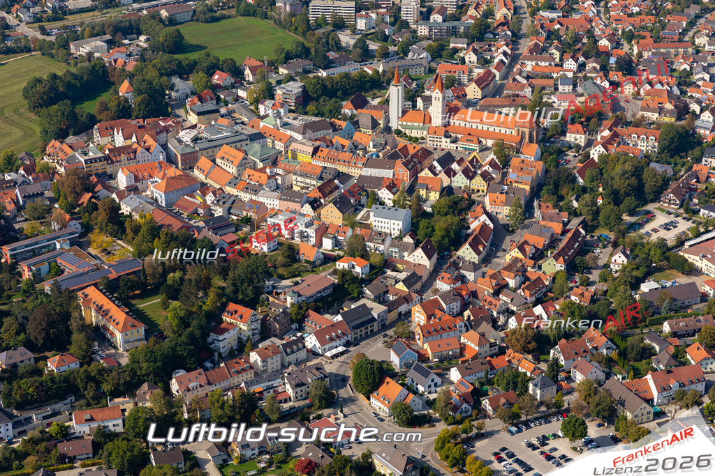 Aktuelles Luftbild von  Moosburg an der Isar - Die Luftaufnahme wurde 2020 mittels UL-Flugzeug erstellt ( keine Drohne ) - hochauflösende Kamera-Systeme von  Canon -Beste Qualität - Für grossformatige Ausdrucke geeignet. Die Geschenkidee !