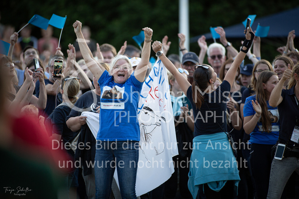 230728_BHO_Showprogramm_FS-769 | Deine schönsten Turniermomente als professionelle Fotos! Entdecke hochwertige Pferdesport-Fotografie im Online-Shop. Jetzt Fotos finden & bestellen!