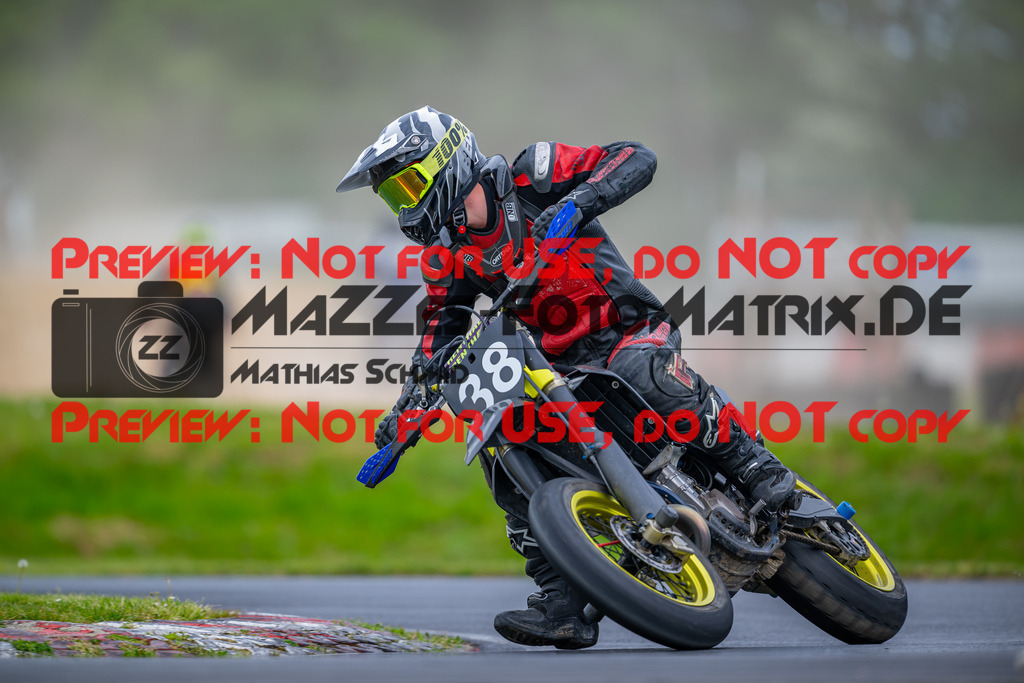 MaZZes-Fotomatrix-20260508-53277 | G2