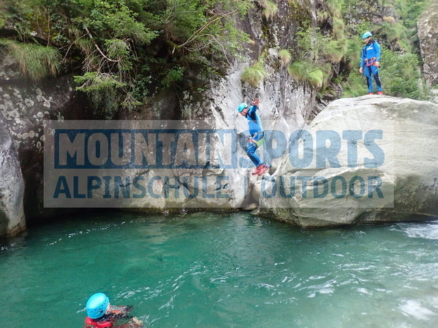 P7080054 | Bestelle die Bilder deines Berg- oder Wasser-Abenteuers mit Mountain Sports bequem von zu Hause aus direkt über unseren Online Fotoshop von pictrs.com. - Realisiert mit Pictrs.com