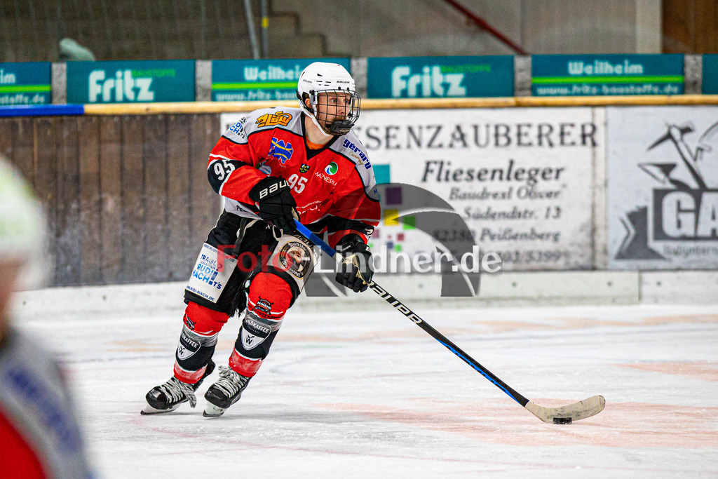 TSV Peißenberg Miners vs Legenden 20 TSV Peißenberg | TSV Peißenberg Legenden 20 Jahre Bayernliga, TSV Peißenberg Miners vs Legenden 20 TSV Peißenberg,Moritz BIRKNER (Miners 95) in Aktion, Portrait,2024-09-13 in Peißenberg (Eisstadion)Moritz BIRKNER (Miners 95)Copyright: WolfgangxLindner