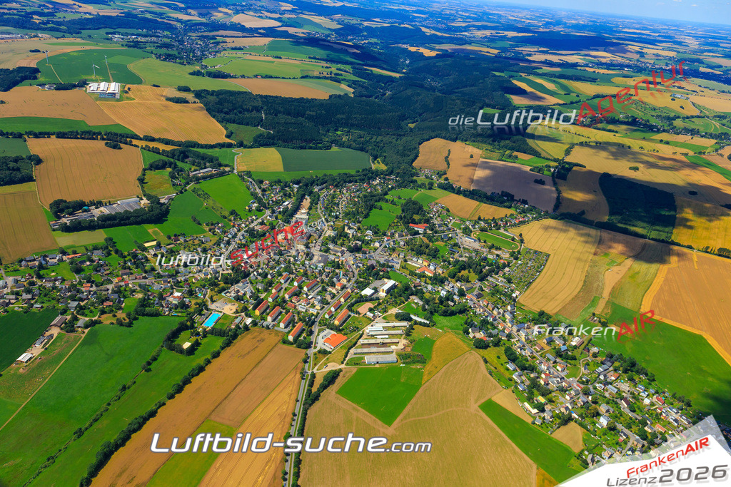 Die Luftaufnahme der Stadt Eppendorf wurde vom UL-Flugzeug heraus erstellt ( keine Drohne )- hohe Auflösung für beste Qualität
