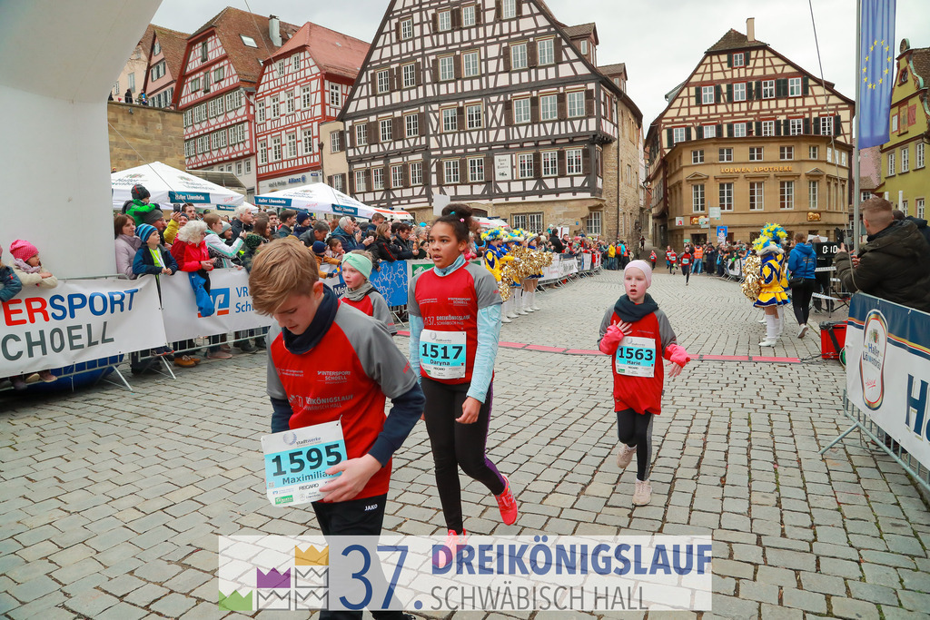 Stadtwerke Jugendlauf 1700m | 3 Koenigslauf 2023 - Realisiert mit Pictrs.com