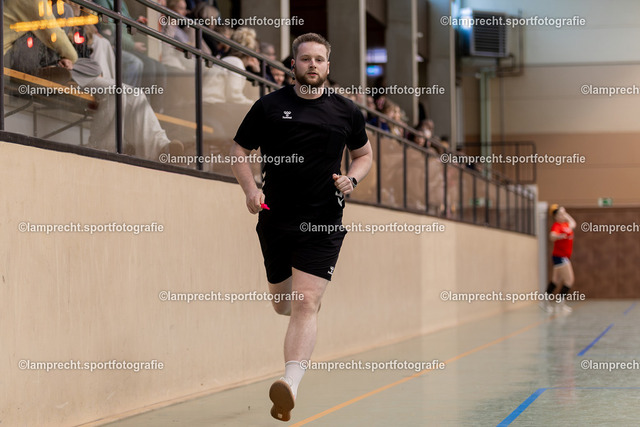 Handball I Damen I Saison 2025-2026 I Verbandsliga Süd I 15. Spieltag I HSG Kalkberg 06 - HSG Holsteinische Schweiz 054 | Schiedsrichter - Realisiert mit Pictrs.com