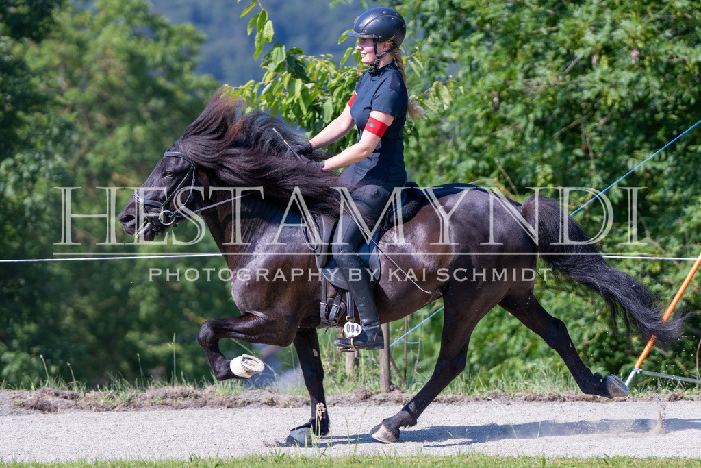 KAI06402 | Ihr sucht einen Fotografen für eure nächste OSI? Ich begleite auch euer Turnier für Islandpferde fotografisch.  - Realisiert mit Pictrs.com