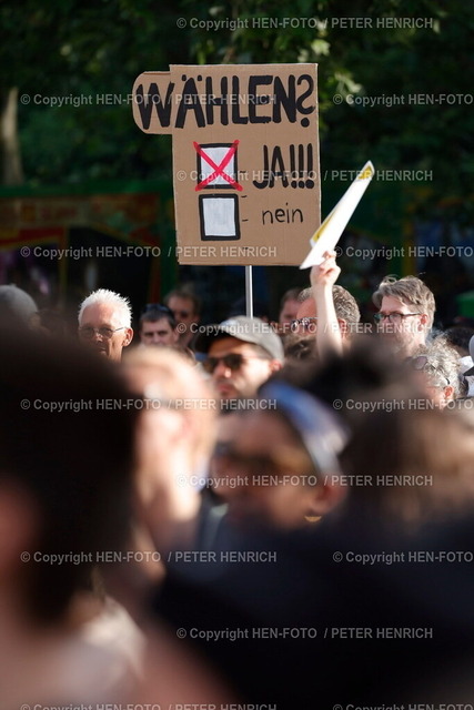 Europawahl 2024 | 08.06.2024 Zentrale Hauptkundgebung V. O. T. Y in Frankfurt vor der Alten Oper einen Tag vor der Europawahl Motto RECHTSEXTREMISMUS STOPPEN DEMOKRATIE VERTEIDIGEN Abschlusskundgebung Frankfurt gegen Rechts x Wählen gehen x Wahlkampf hier WÄHLEN JA !!! (Foto: Peter Henrich) - Realisiert mit Pictrs.com