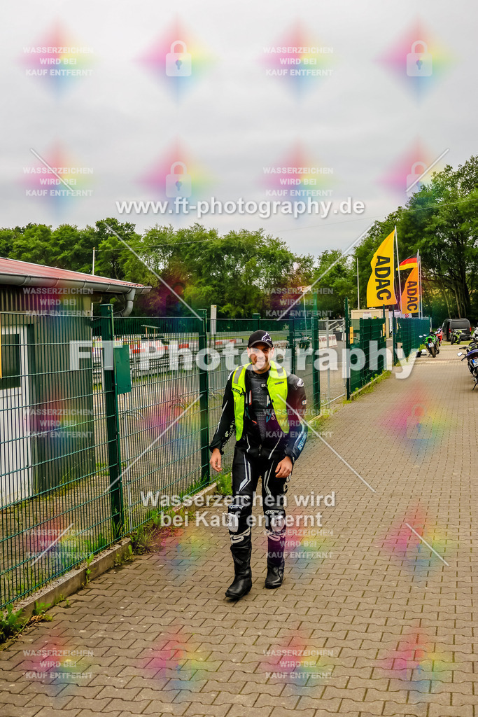 VBK-7418 | Hier findet Ihr Bilder von Touristenfahrten auf der Nürburgring Nordschleife oder von anderen Veranstaltungen die ich besucht habe. Viel Spass beim Durch Schauen 