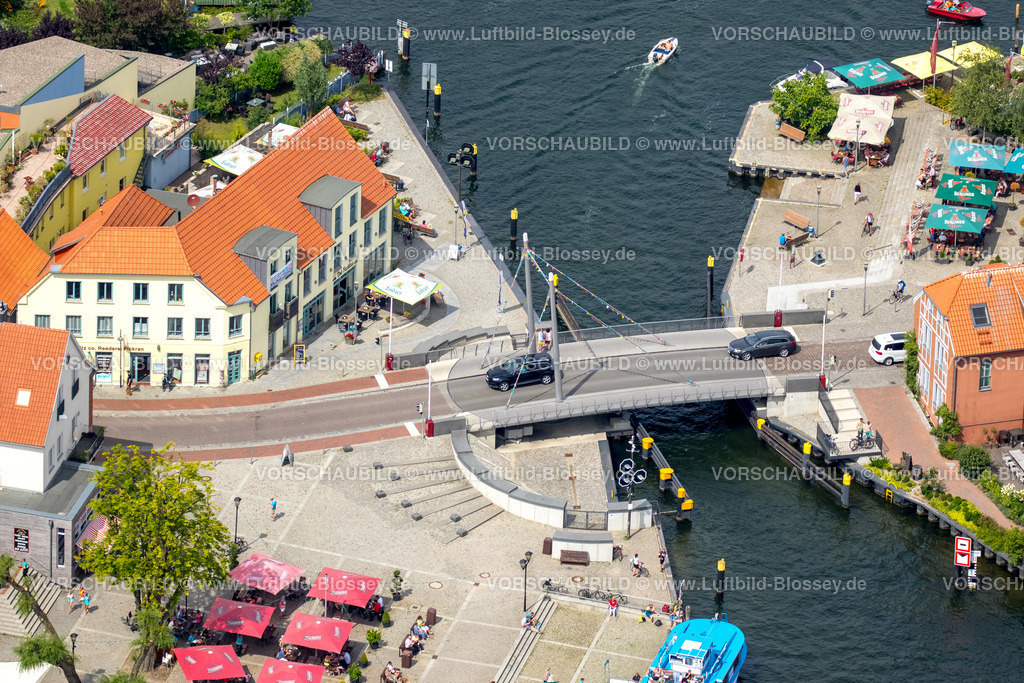 Mueritz16070974Malchow | Insel Malchow mit Hafen und neuer Zugbrücke,  Malchow, Mecklenburgische Seenlandschaft, Mecklenburgische Schweiz, Mecklenburg-Vorpommern, Deutschland