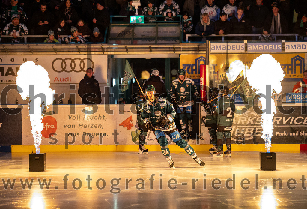 2026-01-09_001_TSV_Erding_gegen_Stuttgart_Rebels | Erding, Deutschland, 09.01.2026:Eishockey, Oberliga Süd 2025 / 2026, 35. Spieltag, TSV Erding gegen Stuttgart Rebels, Endergebnis: Bastian Cramer (Erding Gladiators, #34)Foto: Christian Riedel / fotografie-riedel.net