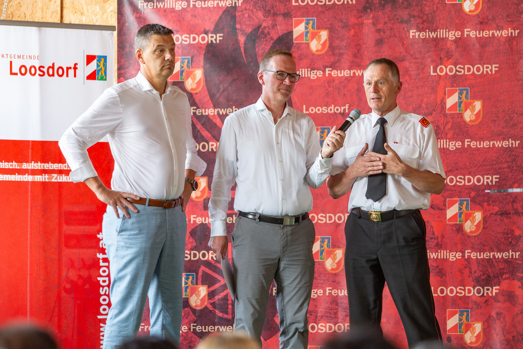 Festakt_038 | Fotodoku des Festaktes im FF-Haus Loosdorf anlässlich der Auszeichnung der Helfer und Hilfsorganisationen  der Hochwasserkatastrophe September 2024