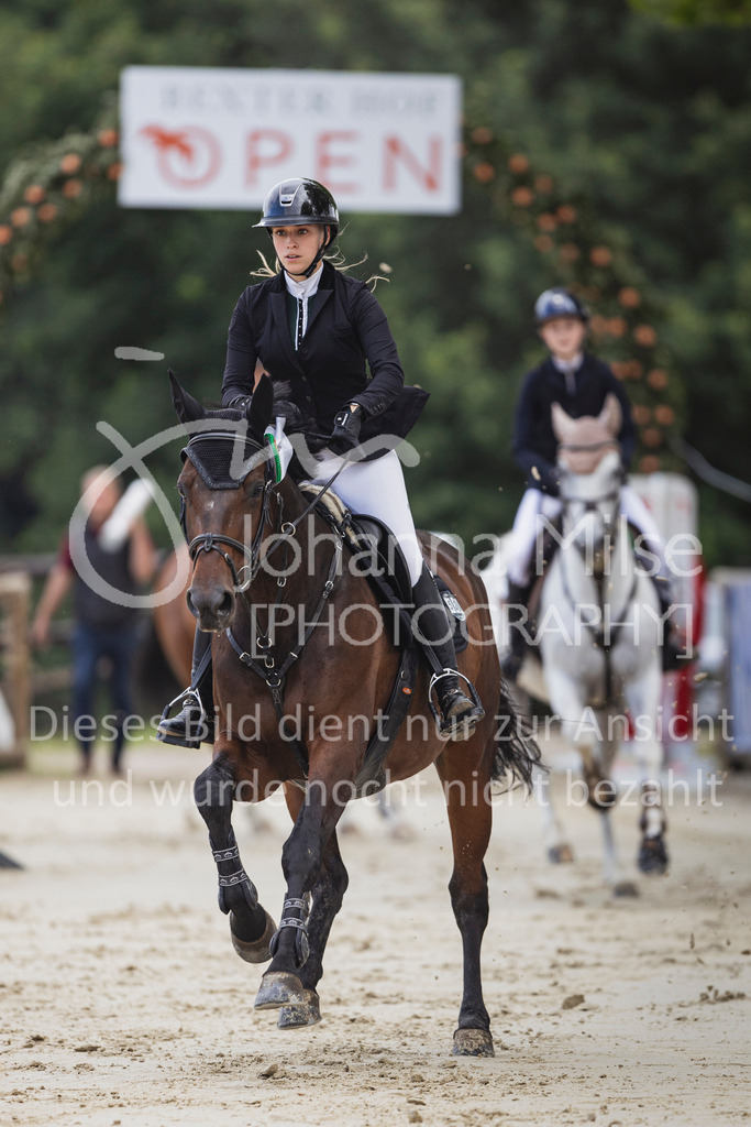 250713_BHO_M1-Spr-308 | Deine schönsten Turniermomente als professionelle Fotos! Entdecke hochwertige Pferdesport-Fotografie im Online-Shop. Jetzt Fotos finden & bestellen!