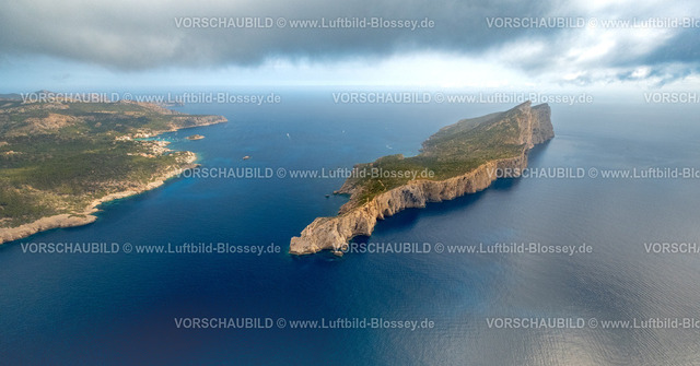 Mallorca230600589N | Luftbild, Sa Dragonera, Dracheninsel mit Far de Tramuntana, Andratx, Balearen, Mallorca, Balearische Inseln, Spanien
