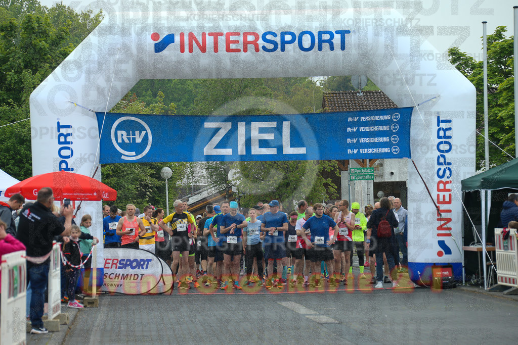 220508_0929_EX1_2915 | Sportfotografie im Rhein-Sieg Kreis, Köln, Bonn, NRW, Rheinland Pfalz, Hessen, etc. Unser Tätigkeitsfeld umfasst den Laufsport vom Volkslauf über den Marathon, Duathlon, Triathon bis zum Ultralauf wie Kölnpfad Ultra oder Schindertrail.