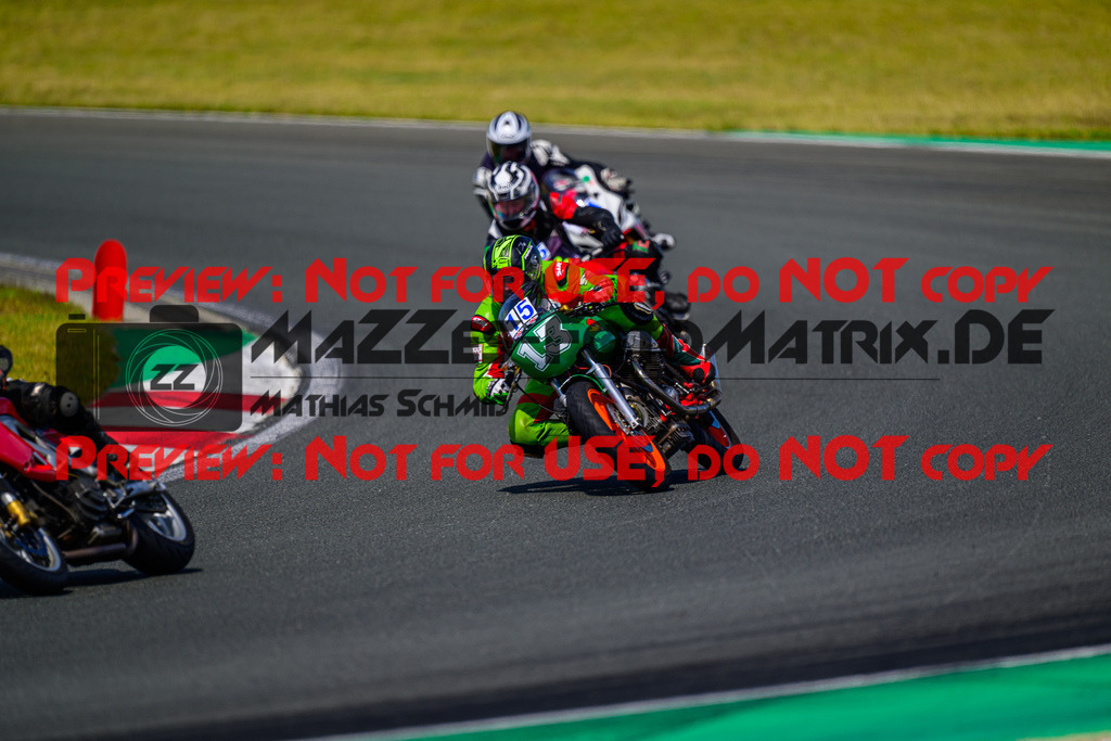 MaZZes_FotoMatrix_240725_6007705_5454 | BLAU