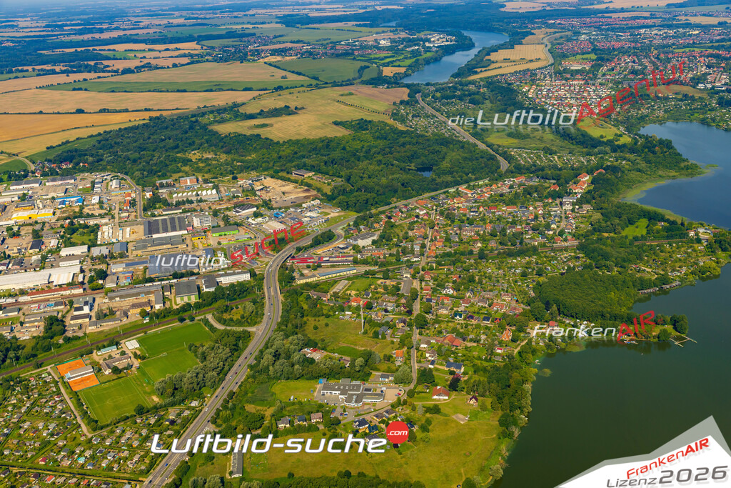 Görries Schwerin Bild- Das Luftbild wurde 2025 vom UL-Flugzeug heraus erstellt ( keine Drohne bzw. Drohnenaufnahme ) - Hochauflösende Luftaufnahme -Nicht vergleichbar mit Google Maps oder Satelittenbilder- Die Geschenkidee !Mit Lizenz und Bildrechte bestellbar - CC