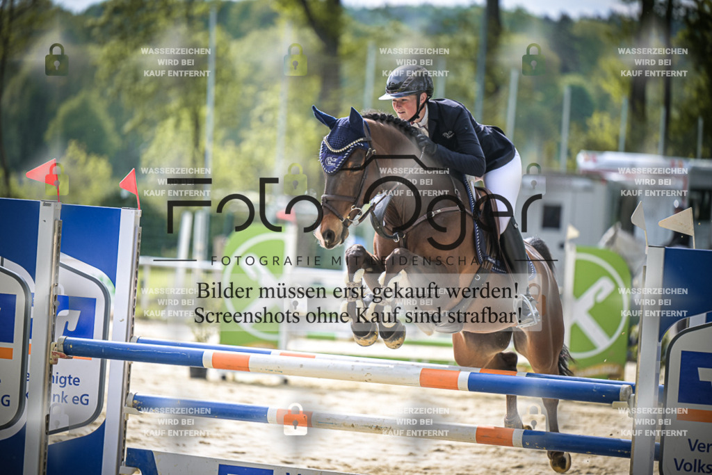 DOS_1425 | Entdecke hochwertige Reitturnierfotos von Foto Oger. Professionell, emotional und authentisch – jetzt Lieblingsmomente im Shop bestellen.Deutschlandweite Turnierfotografie. - Realisiert mit Pictrs.com